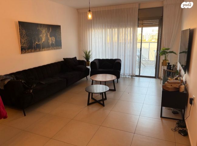 גרטרוד עליון 19