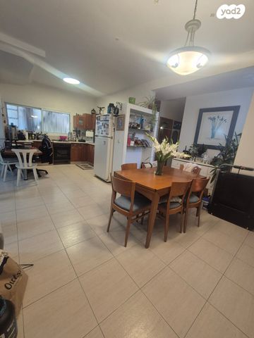 דירה, דרך בן גוריון 237, קרית בורוכוב, רמת גן