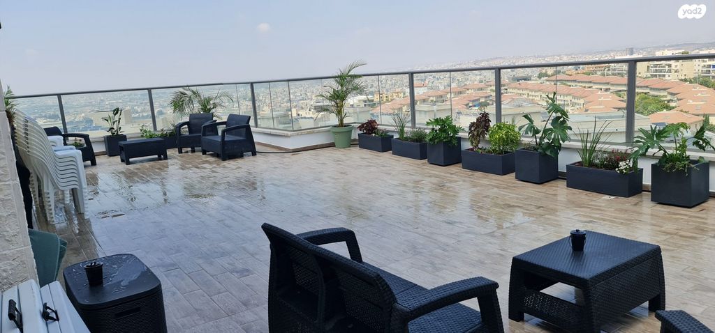 גג/ פנטהאוז, נחל פולג 35, צור יצחק, צור יצחק