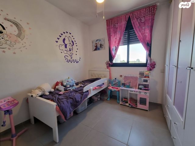 דירת גן, אחד העם 2, שאר העיר, מגדל העמק