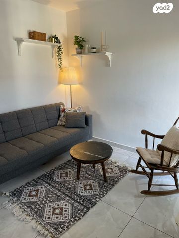 גג/ פנטהאוז, המכבים 42, המכבים, גבעת זאב