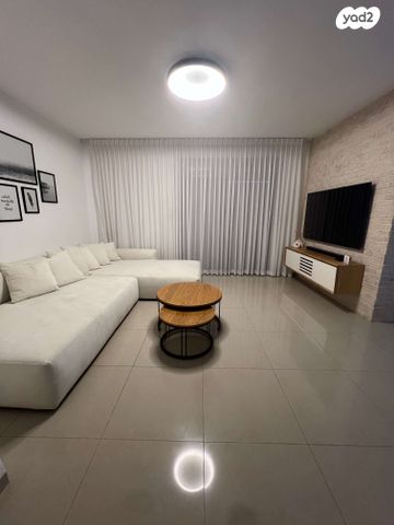 לוי אשכול 34