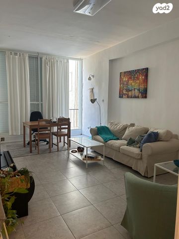 דירה, כצנלסון 127, פועלי הרכבת, גבעתיים