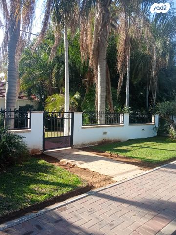 משק חקלאי/ נחלה, הפרחים 41, ניצני עוז, ניצני עוז