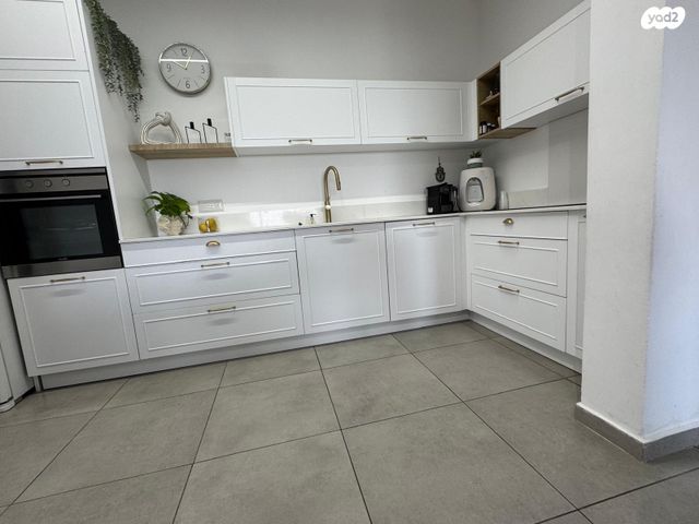 דירה, דרך השלום 19, הכרם ג', עכו