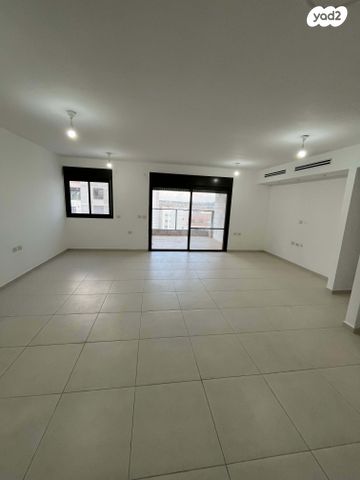 דירה, לוי אשכול 14, מורשת, מודיעין מכבים רעות