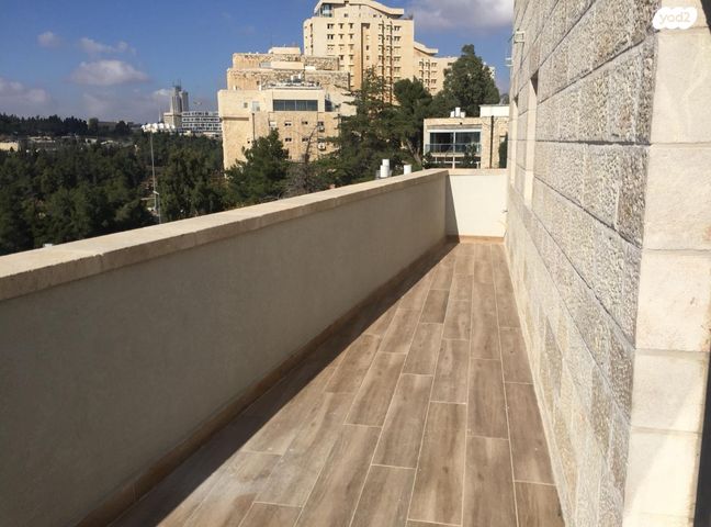 דירה, רמב"ן 59, רחביה, ירושלים