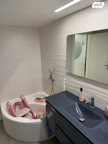 דירה, שדרות יצחק שמיר 11, גלי כרמל, טירת כרמל