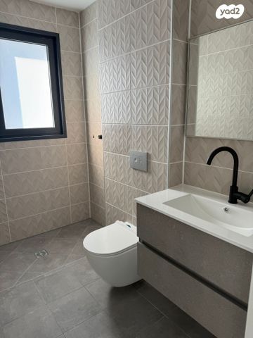 דירה, יצחק שמיר 17, רמת הדר, גבעת שמואל