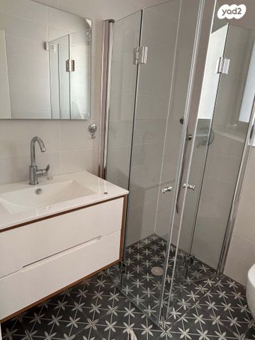 דירה, יונה וולך 1, גרין פארק החדשה, הוד השרון