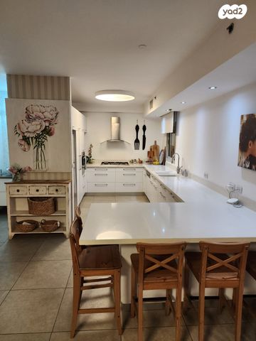 הרב ישעיהו משורר 12