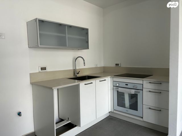 דירה, הרא"ש 3, גבעת הרצל, אזור המלאכה יפו, תל אביב יפו