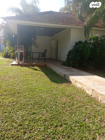 משק חקלאי/ נחלה, הפרחים 41, ניצני עוז, ניצני עוז