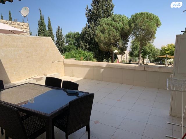 דירה, בר כוכבא 55, הגבעה הצרפתית, גבעת שפירא, ירושלים