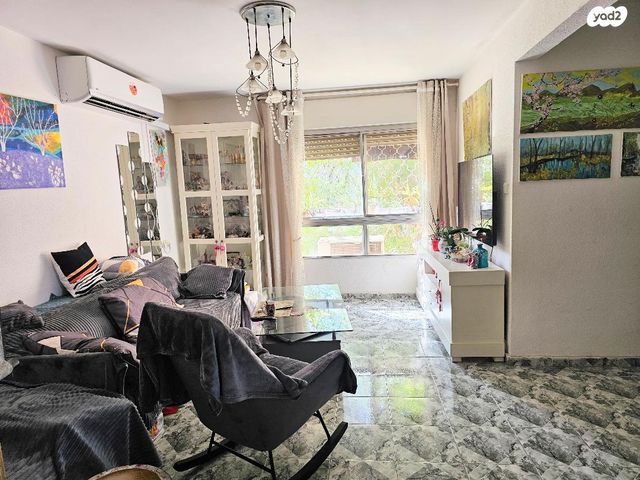 דירה, שדרות גולדה מאיר 11, קרית נורדאו, נתניה