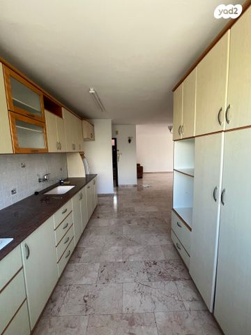 דירה, גדליהו 33, נווה שאנן, חיפה