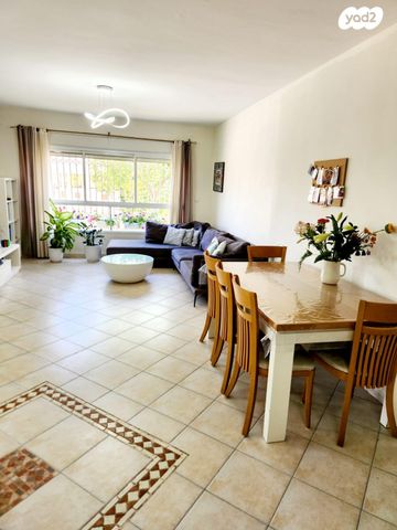 דירה, חטיבת גבעתי 15, המגינים, מודיעין מכבים רעות