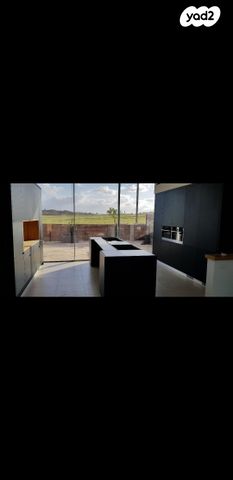 בית פרטי/ קוטג', געש, געש, געש