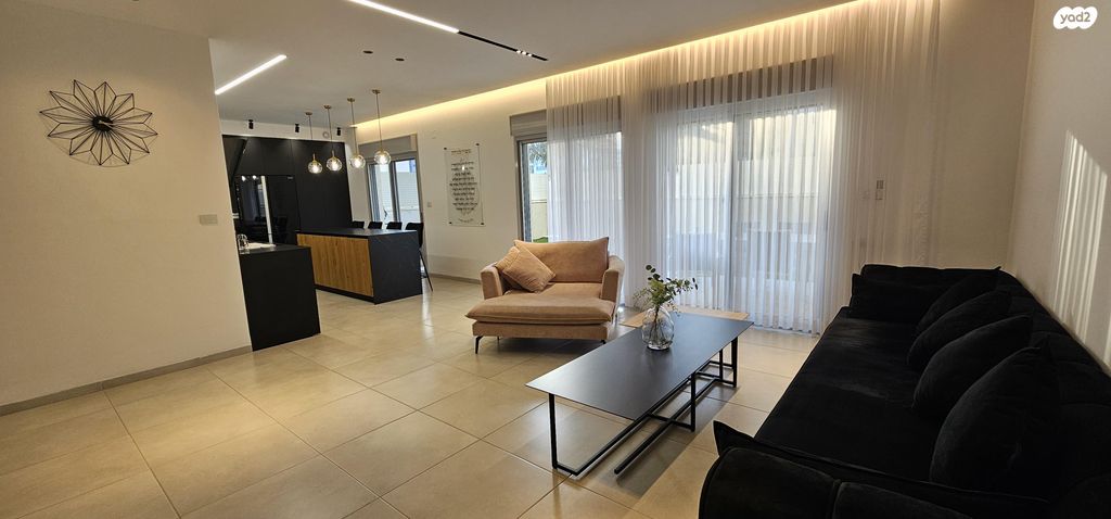 דירת גן, דולב 4, יצחק שמיר, נהריה