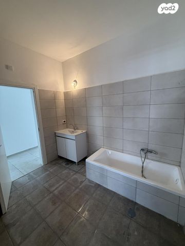 דירה, גולדה מאיר 54, מורשת, מודיעין מכבים רעות