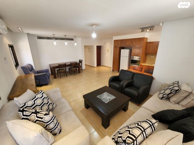 דירה, יהושע חנקין 70, מרכז, קרית עבודה, חולון