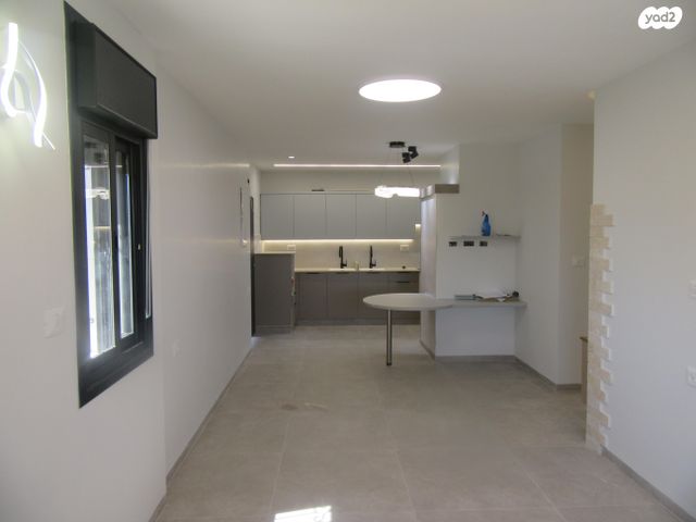 דופלקס, מעגלות הרב פרדס 1, נווה יעקב, ירושלים