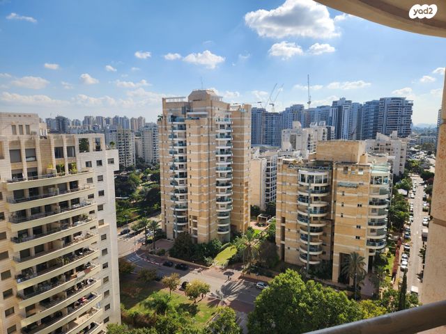 מרדכי גור 11