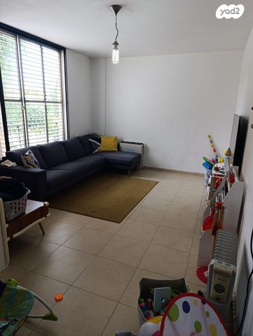 עמק השושנים 21