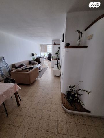 שלמה בן יוסף 18