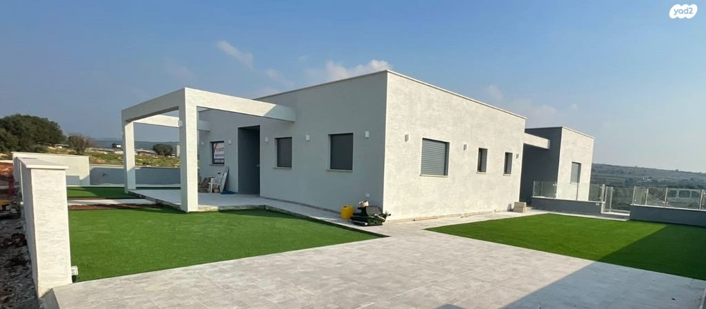 בית פרטי/ קוטג', נופך 1, מנות, מנות