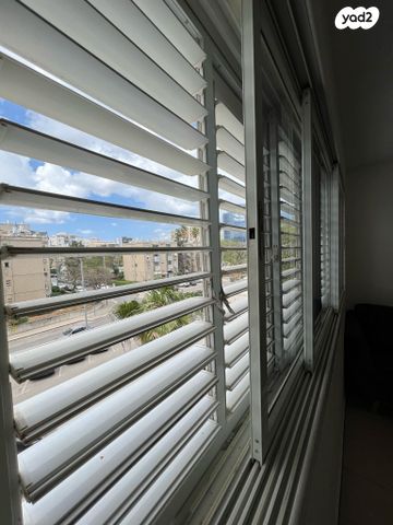 דירה, שדרות ירושלים 198, קרית שרת מזרח, חולון