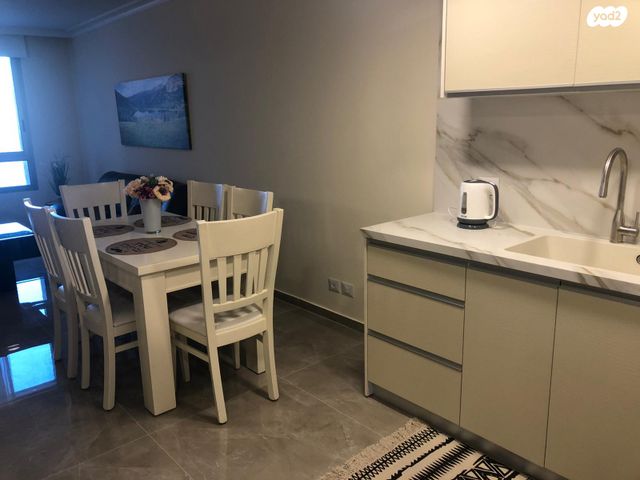 דירה, דוד אלעזר 10, חוף הכרמל, חיפה