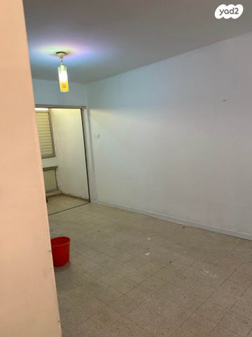 דירה, שדרות מנחם בגין 18, בית דגן, בית דגן