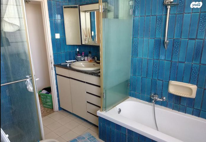 דירה, ביאליק 164, חרוזים, רמת גן