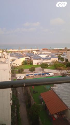 דירה, שדרות ז'בוטינסקי 36, קרית ים  א', קרית ים