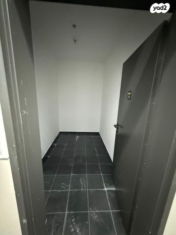 דירה, יונה וולך 7, גרין פארק החדשה, הוד השרון