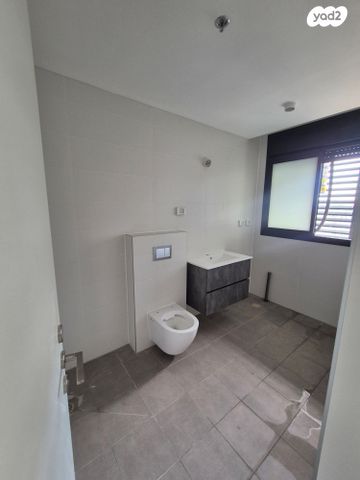 דירה, הכלניות 20, כלניות, טירת כרמל