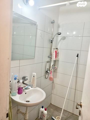 בית פרטי/ קוטג', רחבת עובדה 4, צה"ל, קרית גת