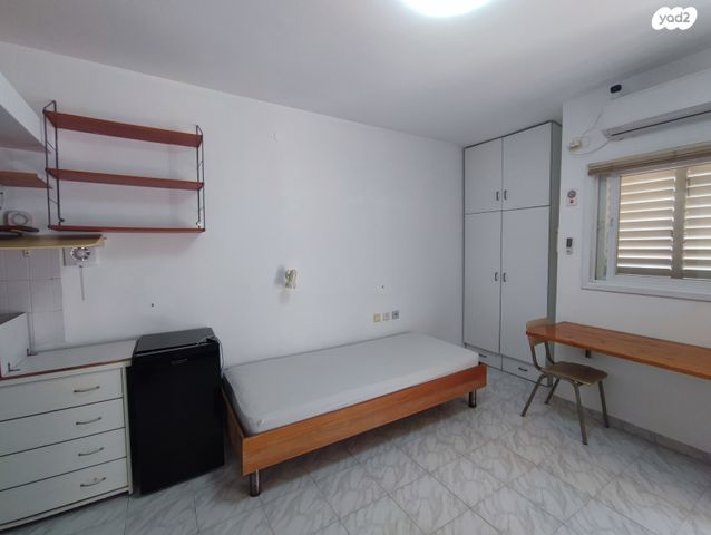 יחידת דיור, יאנוש קורצ'אק 14, עלייה, כפר סבא