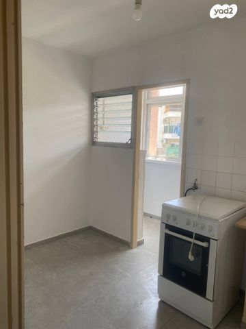 דירה, שדרות גת 72, הקוממיות, קרית גת