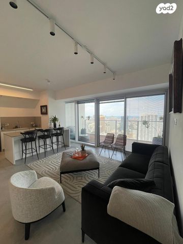 דירה, דרך מנחם בגין 146, מונטיפיורי, הרכבת, תל אביב יפו