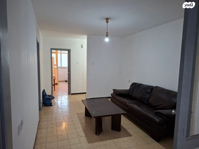 דירה, דוד המלך 1137, האצטדיון, טבריה