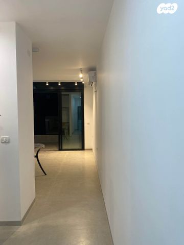 דירה, ישראל זנגוויל 43, צפון מזרח מרכז העיר, נתניה