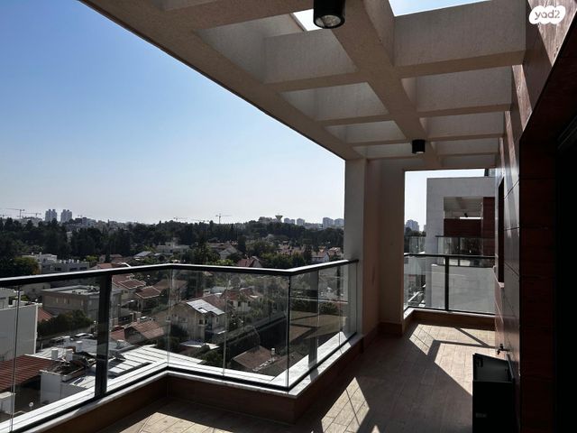 גג/ פנטהאוז, צה"ל 28, רמת ורבר, פתח תקווה