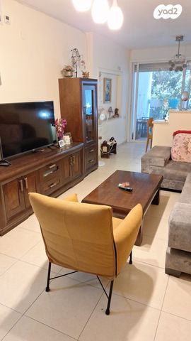 דירה, הכלנית 9, הפרחים, כפר סבא