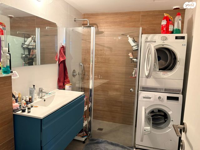 מרתף/ פרטר, הדרים 18, נווה שרת, זכרון יעקב