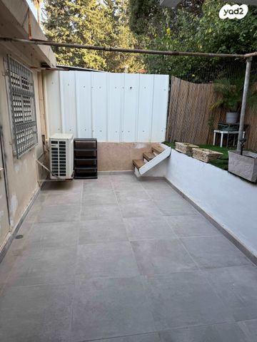 דו משפחתי, הרקפות 7, גבעת נשר, נשר