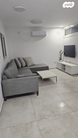 יחידת דיור, הרימון 1, יגל, יגל