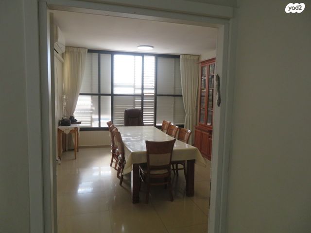 דירה, רבי מאיר 8, רמת אהרון, בני ברק