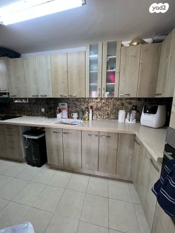 דירה, שדרות ירושלים 198, קרית שרת מזרח, חולון